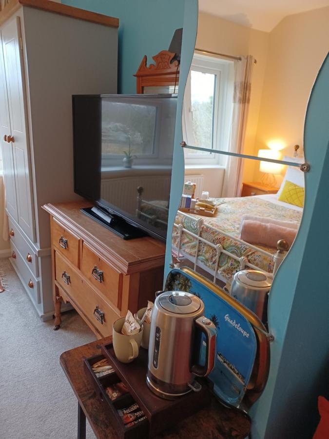 Stunning Homestay In Wolverhampton Bushbury Εξωτερικό φωτογραφία