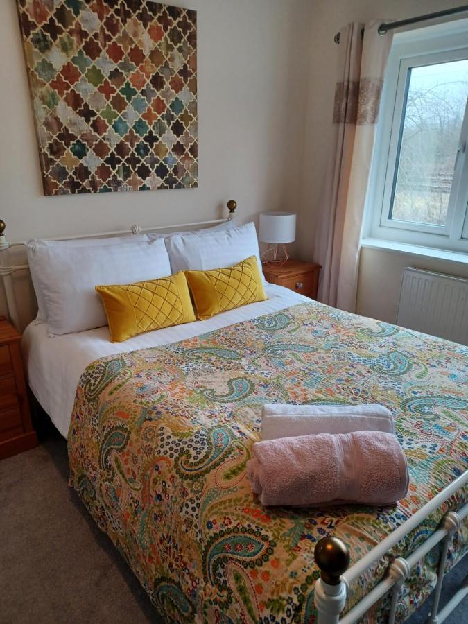 Stunning Homestay In Wolverhampton Bushbury Εξωτερικό φωτογραφία