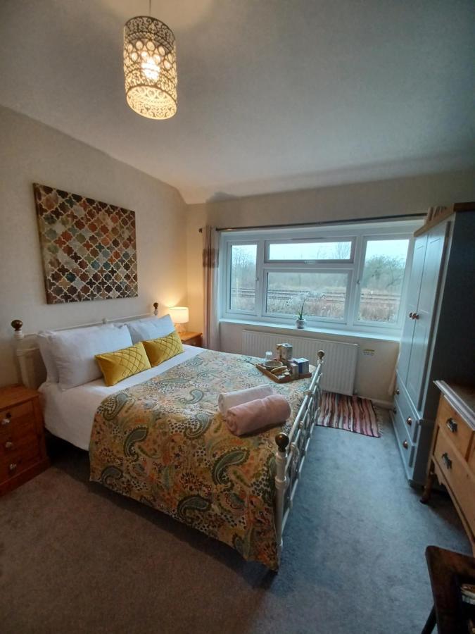 Stunning Homestay In Wolverhampton Bushbury Εξωτερικό φωτογραφία